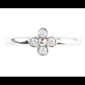 Diamond Flower ring by Tiffany & co.